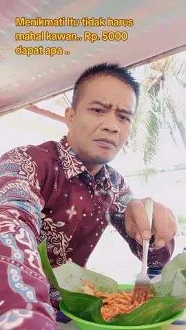 #livestory #enjoy  Hidup itu yang paling penting disyukurin dan dinikmati tak perlu  mewah yang penting nyaman dan  nikmat dalam menikmati setiap #proses , salam santuy.. 