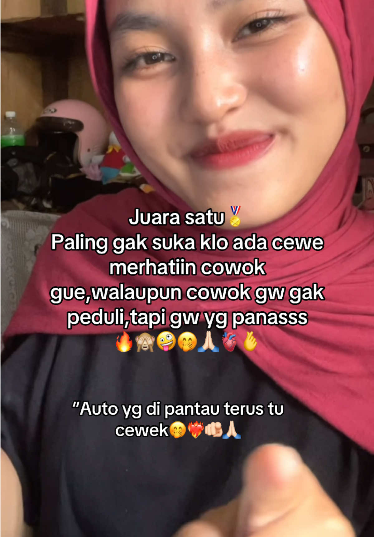 Liatin apa cobak😣