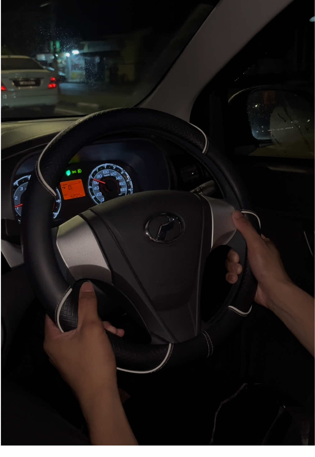 #steering #steeringwheel #steeringwheelcover #barangkereta #bezza 
