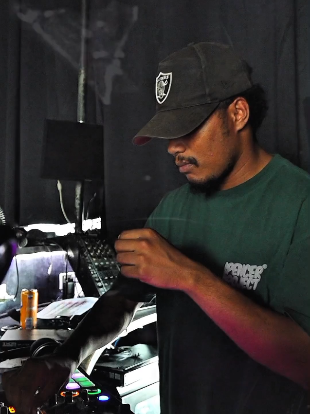 Not all Heros wear capes, Some of us hide behind the decks making you happy 🫂 @Juju  #Afro #pnglocal #islandvibes #mashup #fyp 
