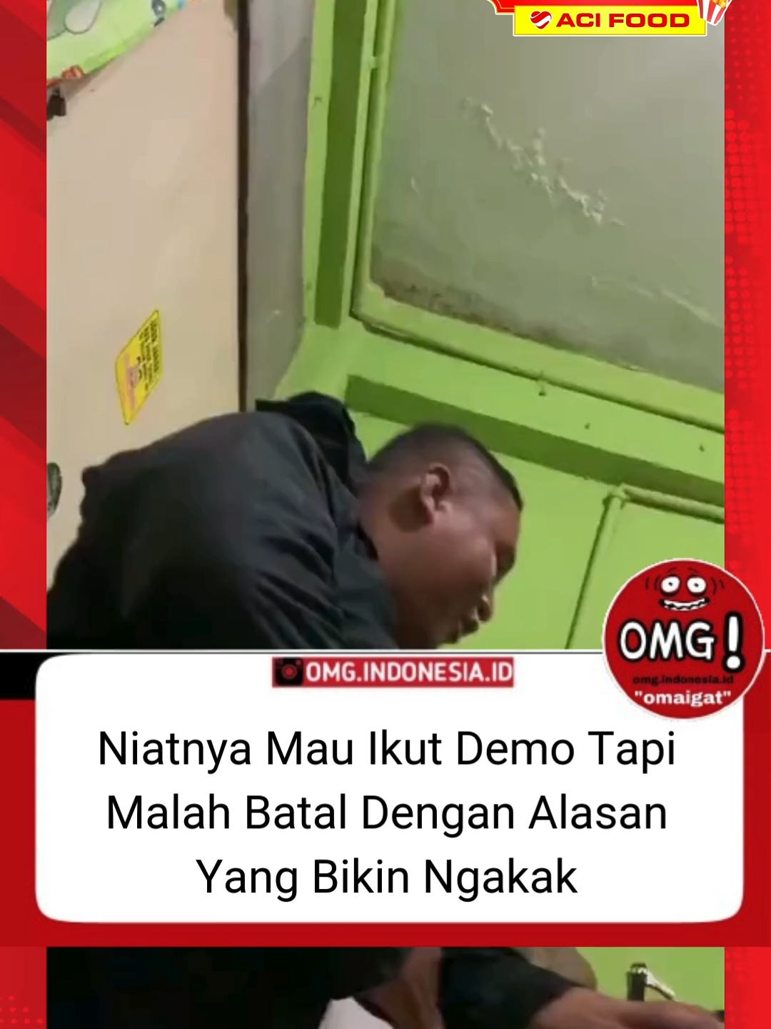 Seorang pria menceritakan pengalamannya saat tengah melihat unjuk rasa. Niat ingin ikut menyuarakan aspirasi, namun kehadirannya justru ditakuti. Karena berpenampilan busana serba hitam serta rambut kepala yang hampir botak, dirinya malah dikira intelejen atau seseorang yang merupakan utusan lembaga yang tugasnya mengamati dan mengumpulkan informasi. Karena takut terjadi hal yang tak diinginkan, dirinya pun memutuskan meninggalkan lokasi dan pulang ke rumah. Video: TikTok/mileniapungki19 Laper tengah malam? Checkout aja di ACI Food pake kode MANGANREK – langsung hemat 100 ribu 🛵✨ #ACIfood #ACIfoodmurah #ojekonlineACI