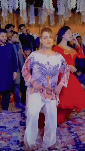 ##dancersoftiktok #dancereels #rimalshah4 #rimalalishahhotqueen #rimalalishahdancer 