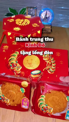 Mua 2 cái thôi mà có quà rồi nè mấy bạn #banhtrungthu #trungthu #banhtrungthukinhdo #banhtrungthutruyenthong #kinhdo 