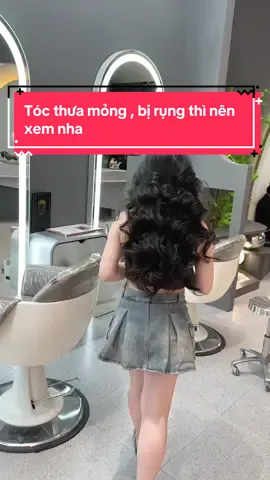 💇‍♀️ Tóc mỏng xẹp lép → Sau 1 lần uốn thành mái tóc dày bồng chuẩn salon 😍 Ai tóc rụng nhiều chắc chắn phải xem  #xoănlười #uônsonglơi #cachchamsoctoc #uri #trườngan 