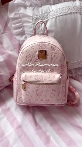 its soo cute i dont wanna take the protective film off :((  loove how shakey i was recording this ToT 💔 #pink #kawaii #mikkoillustrations #cutebag 