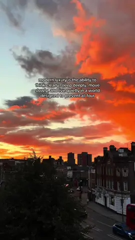 A quote by Justin Welsh 🔥✨ #sky #fire #sunset #quote #london 