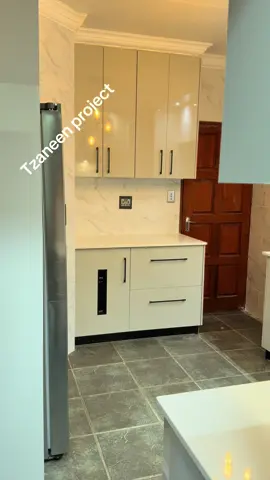 #swiloswamanyunyu #0780251153 #vusiwanabswichavamavoko #kingskitchens #morderndesign 
