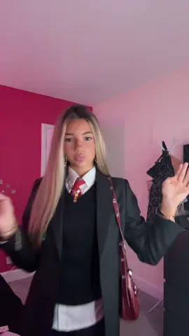 first day back at school #school#transition#serena#baddie#uniform 