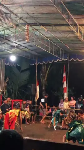 mempeng tenan                                                        #CapCut #kesenian #jathilan #jathilanjogja #xyzbca 