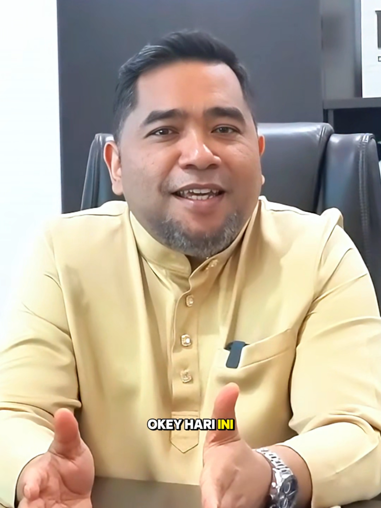 Sempena 12 Rabiulawal adalah detik bersejarah terbesar dalam Islam, hari memperingati kelahiran Nabi Muhammad SAW, insan agung yang jadi contoh terbaik dalam hidup kita. Dari akhlak, kepimpinan hingga cara mengurus ekonomi, semuanya penuh hikmah. Dalam pelaburan pun, nilai sabar, disiplin dan istiqamah yang Baginda tunjukkan adalah kunci sebenar kejayaan. Semoga Maulidur Rasul kali ini menguatkan iman kita, memperbaharui semangat dan menjadikan usaha kita bermanfaat untuk diri, masyarakat dan negara tercinta. Selamat menyambut Maulidur Rasul daripada saya, DDNK. #DDNK #MaulidurRasul