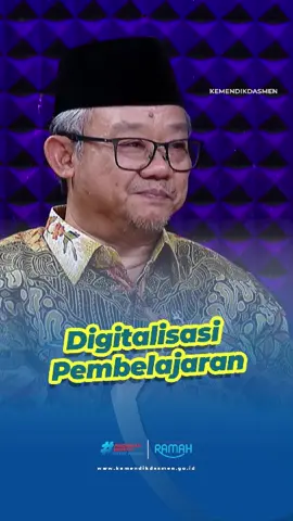 Upaya Kemendikdasmen hadapi tantangan digitalisasi pembelajaran.  #SobatBelajar, percepatan Digitalisasi Pembelajaran yang menjadi program prioritas Presiden Prabowo Subianto terus dilakukan. Salah satu bentuk realisasinya adalah dengan dengan disebarnya IFP atau interactive flat projector ke berbagai sekolah di Indonesia.  Mendikdasmen Abdul Mu'ti dalam siniar DonCast yang ditayangkan di NusantaraTV, menyebutkan adanya tantangan dalam digitalisasi pembelajaran ini dengan tidak adanya listrik dan akses internet di beberapa daerah di Indonesia. Bagaimana Kemendikdasmen menjawab tantangan tersebut? Yuk, simak penjelasan Menteri Abdul Mu'ti melalu video di atas! #SobatBelajar juga dapat menyaksikan siniar DonCast bersama Mendikdasmen selengkapnya melalui kanal YouTube NusantaraTV! #PendidikanBermutuuntukSemua  #KemendikdasmenRAMAH