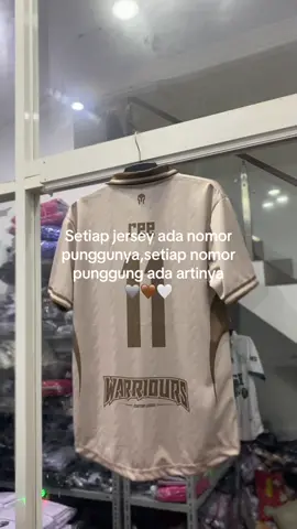 duhhh gimana ya 😁 #jersey #jerseycustom #jerseyfutsal #jerseymurah 