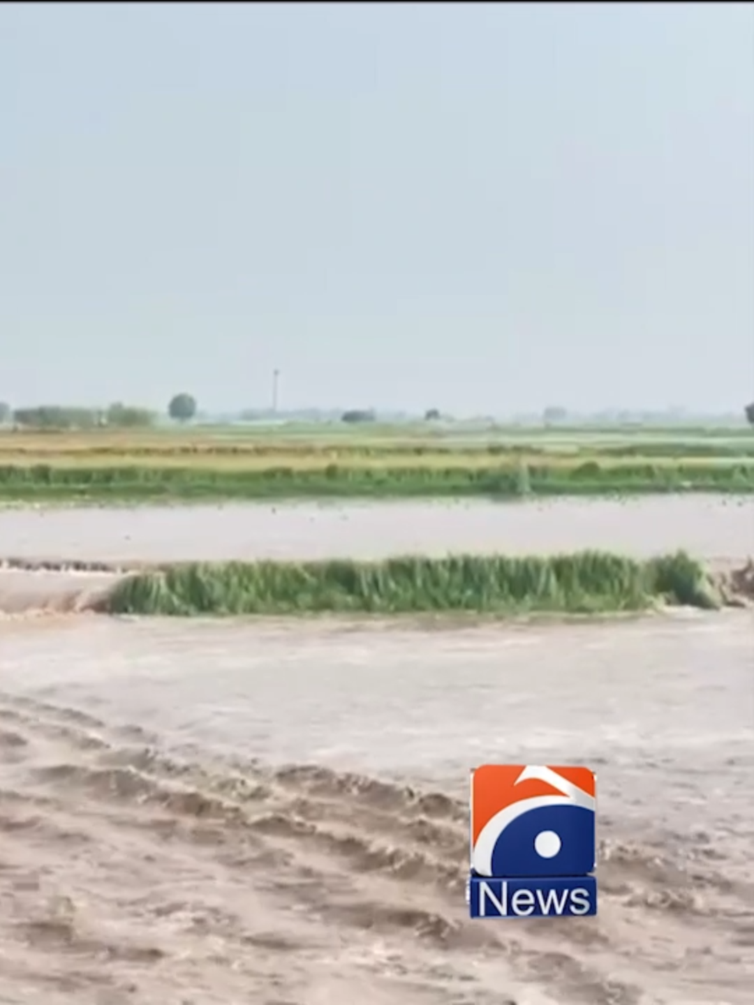 ملتان میں شیر شاہ بند کے قریب زمیندارہ بند ٹوٹ گیا #GeoNews #WhatToWatch
