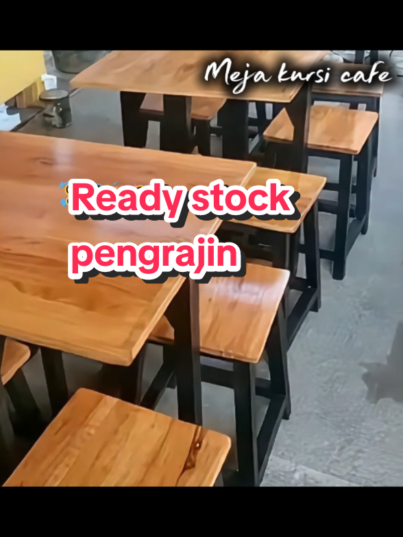 meja kursi cafe 1 set#mejakursicafe #mejakursikayu #mejakursioutdoor #mejakayu #racuntiktok 