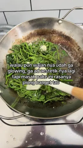 Tetangga online ada yang tau ga aku masak sayur apa ? #dapursederhana #dapuraesthetic #wajan #wajanantilengket 