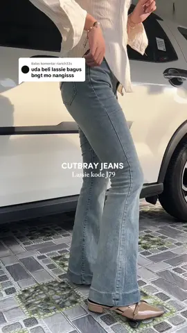 Membalas @riarich33s cutbray jeans dari lassie alpha di kode j79 yaa #cutbrayjeans #cutbrayjeanswanita #jeanscutbray 