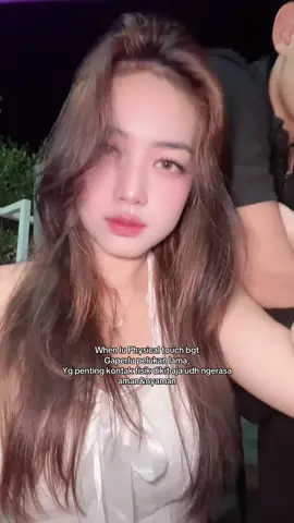 Biar di tinggal main hp yg penting tanganya aku glandotin😋
