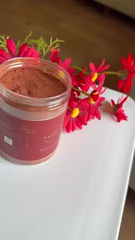 مشاط احمر ملكي فاخر سعودي 👑 🇸🇦   مشاط غزالة - Mishat Powder*  وزن: ٢٥٠ غرام  أصلي وطبيعي 100%  من السعودية  يقوي الشعر ويساعد على تطويل الشعر يعتبر كمعالج للشعر من التقصف والتكسير والتلف  مفيد جدا لمكافحة القشرة 💓💓  متوفر توصيل لجميع محافظات العراق 🇮🇶  . . . #انوثه #حنة_عروس #سدر #مشاط #الشعب_الصيني_ماله_حل😂😂 ⁩