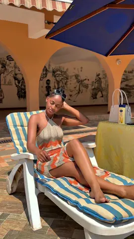 Skin soft, glowing… let’s just say my date’s already winning😉   #itsvaseline #skincare #fyp  @Vaseline EA 