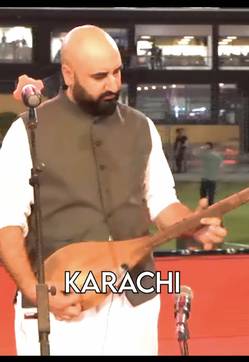 Under the Karachi night sky, Khumariyaan brought the crowd to life with their dynamic instrumental performance, elevating the spirit of the 78th Pakistan Independence Day & Marka-e-Haq Celebrations. #Khumariyaan #PakistanIndependenceDay #MarkaEHaq #ACPKHI #ArtsCouncil 