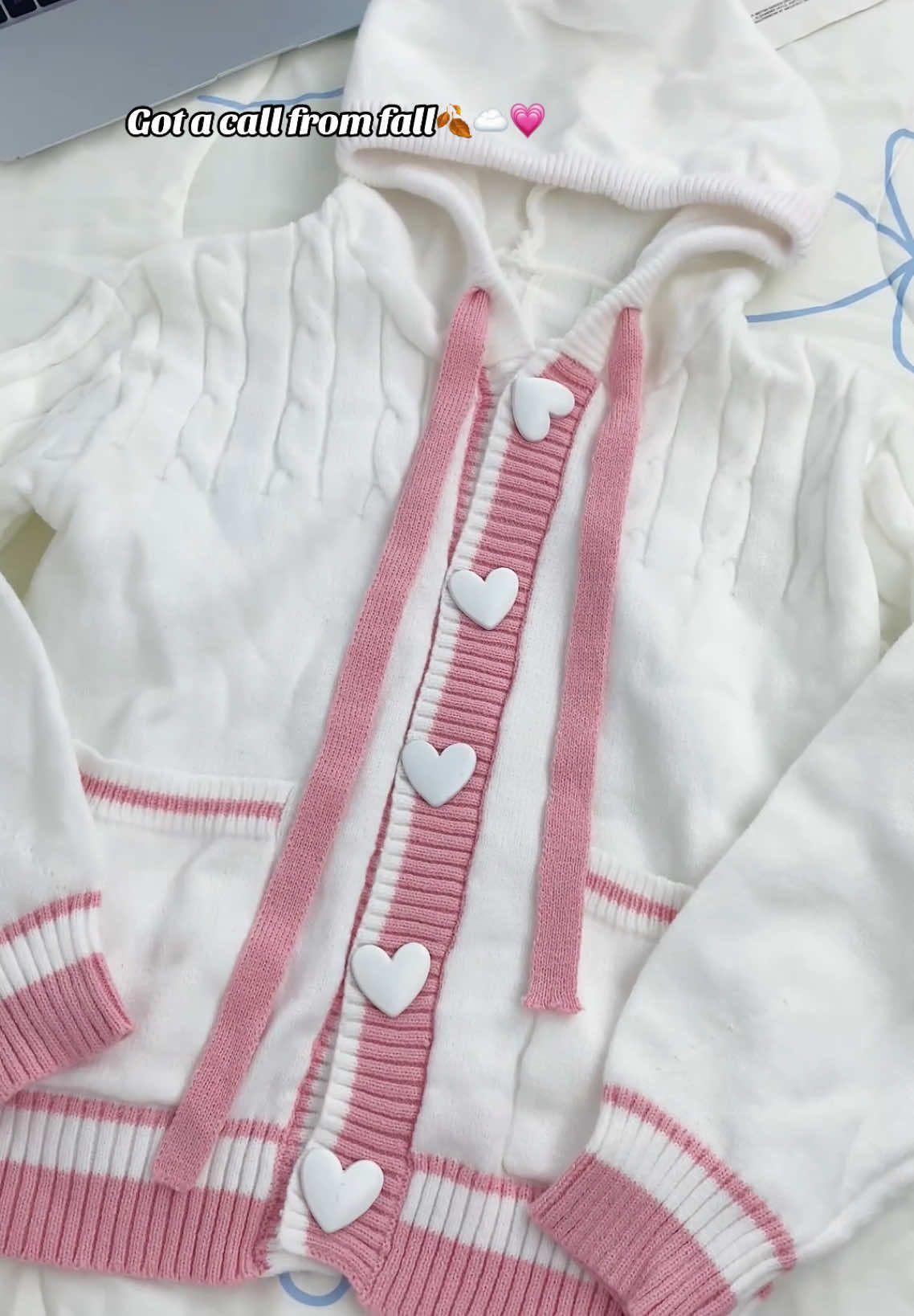 #sweater #heart #obsessed #spotlight #girl #girlsoutfit #fallfashion #OOTD #womenfashion #cozycloth #girlsoutfits #fyp #dealsfoyou #tiktokmademebuyit #tchic 