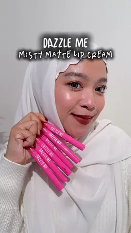 If DAZZLE ME , fav i memang Misty Matte Lip Cream dorang 🫶🏻 sesuai sangat untuk bibir manja and senang kering macam i 😍 @DAZZLE ME MALAYSIA #dazzleme #dazzlememy #mistymatte #BeautyTok 
