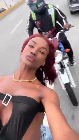 J’ai la perruque 😀😀  #viral #viralvideos #ansy_reaction #foryou #pourtoiiiiiiiiiiiiiiiii 