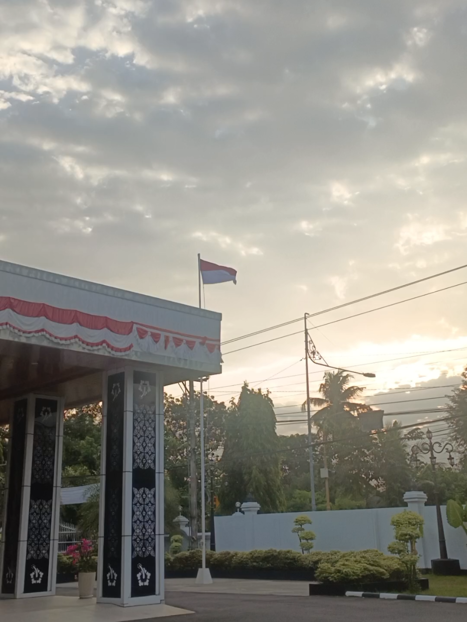 Aman dan damailah negeriku jelang senja di halaman @dprdkabupatenpurworejo  Kamis (4/9/2025) @Pemkab Purworejo @Polres Purworejo @Kodimpurworejo @Hj.Yuli_Hastuti.SH @Dion Agasi @yonif412kostrad 
