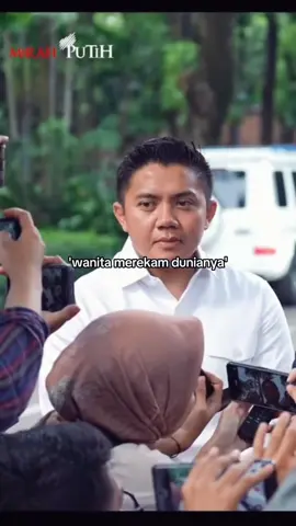wanita merekam dunianya🥹❤️✨🫂 #indonesia #fyp #berandatiktok #tiktok #beritaviral #tiktoknews #tiktokviral #fyppppppppppppppppppppppp #beritatiktok #teddyindrawijaya #seskabmayteddy #teddy #mayorteddy #Love #calonmantu #mantuidaman #idamanmertua 