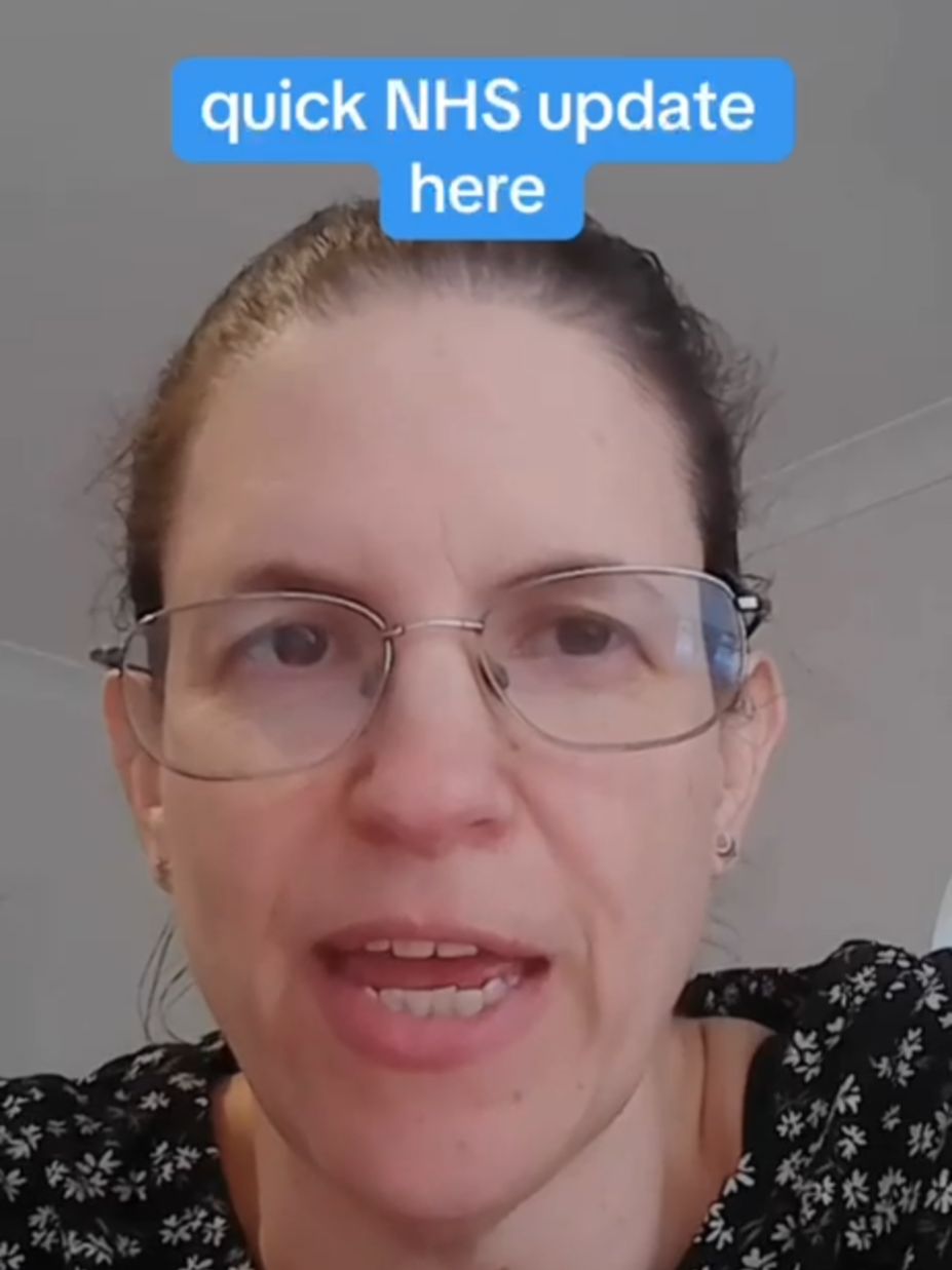 Important announcement for parents in the UK! 📢 Starting in January 2026, all children will be offered a free Chickenpox vaccine. 🩺 Our medical expert, GP Dr. Toni Hazell, is here to explain this important change and what it means for your family. Get ready to say goodbye to those itchy spots! 👋