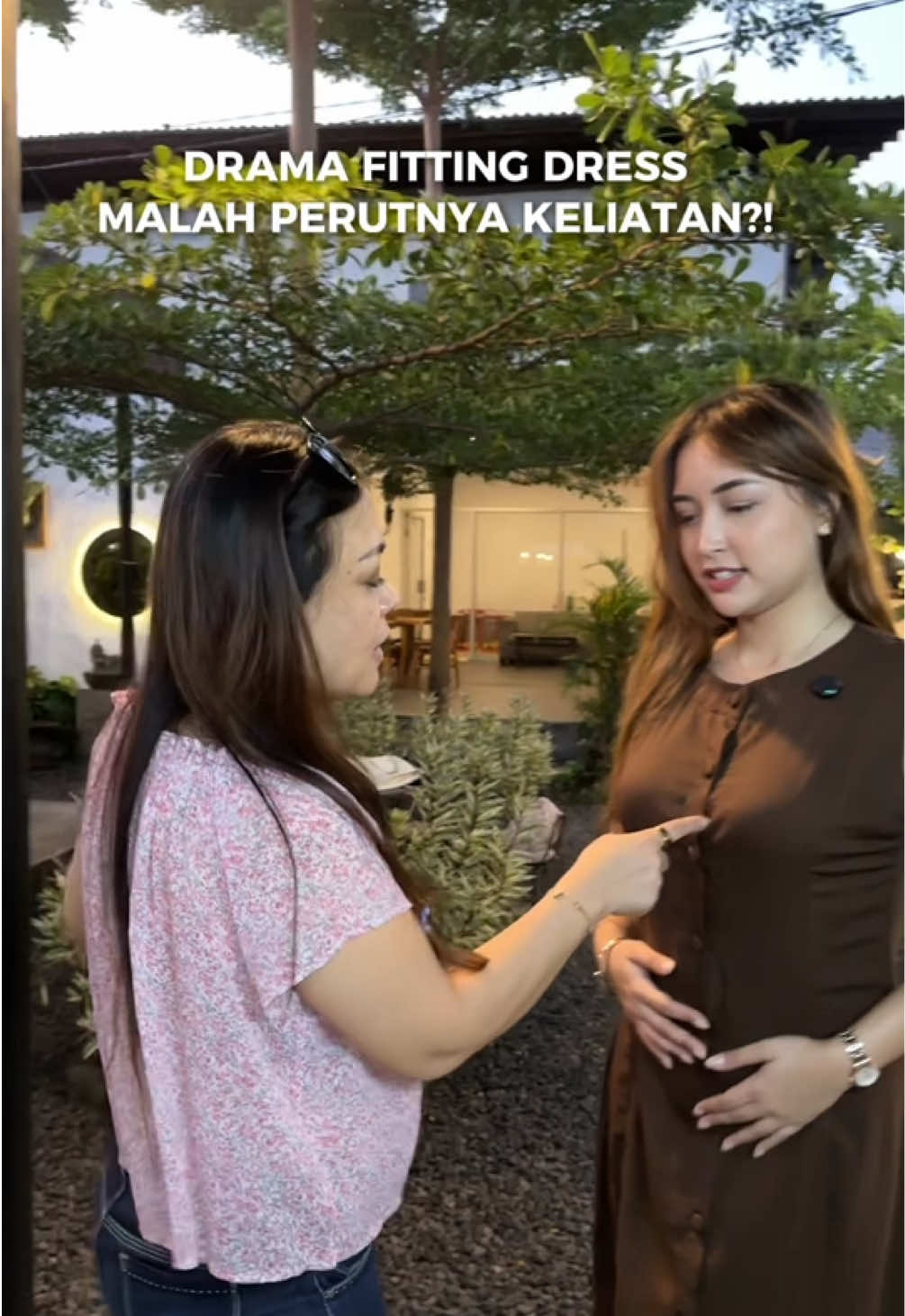 Replying to @hyyhessoo🐣🐟🐱 badan aku jadi kelihatan dr penjuru duniaa yaaah 😅😅