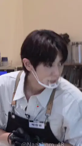 yaaaa park Chanyeol😖 g semua orang kuat ya di tatap ke gto🫵😭😭😭😭 #chanyeol #EXO #엑소 #weareoneEXO #CapCut 