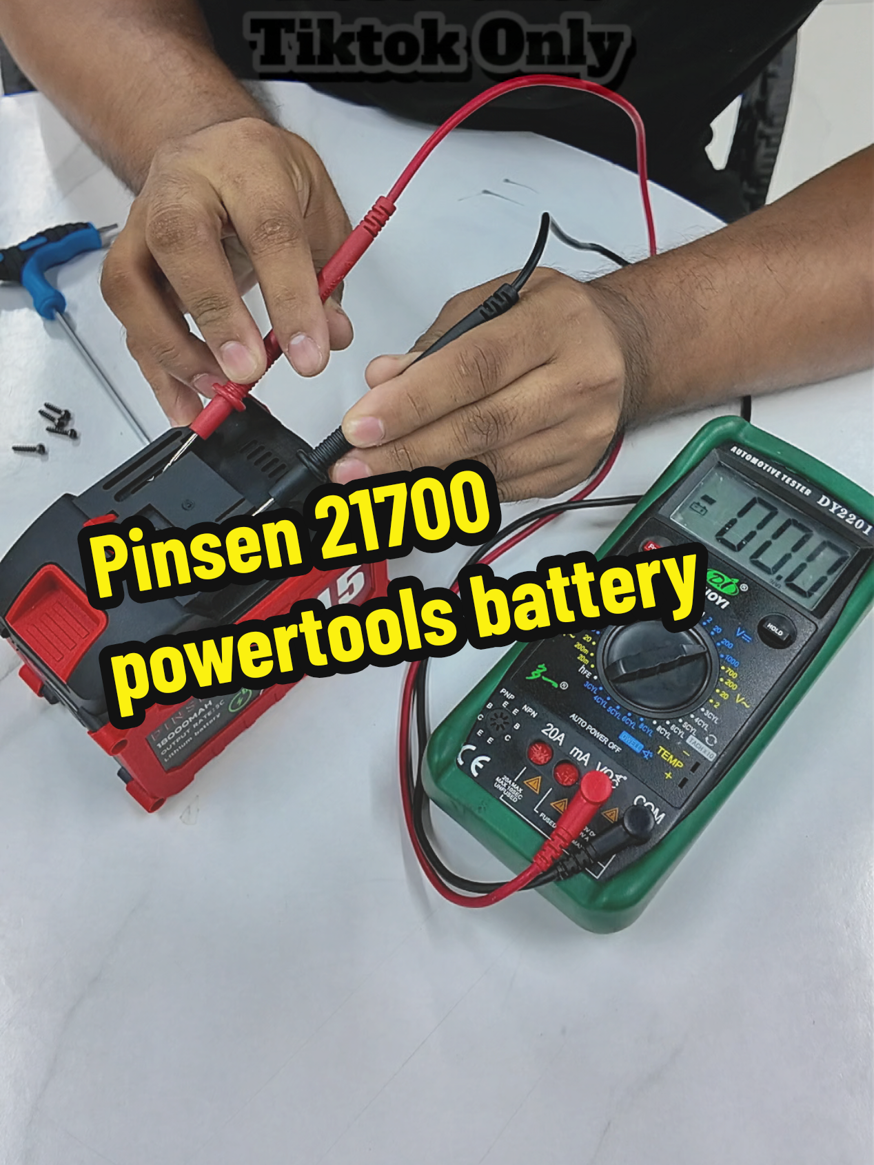 Pinsen Powertools battery 21700 #batteryreplacement #bosstante #powertool #powertoolsbattery #lithiumbattery 