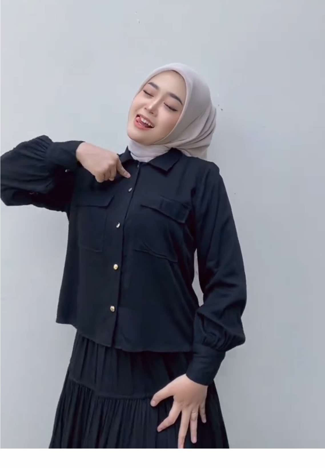 Isabelle one set siap di bungkus nih.. #promoseruweekend #promoguncang99 #guncang99 #gajiansale #wibgajian 