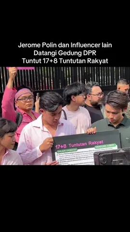 Jerome Polin dan Influencer lain Datangi Gedung DPR Tuntut 17+8 Tuntutan Rakyat #jeromepolin #influencer #demo #dpr #indonesia🇮🇩 