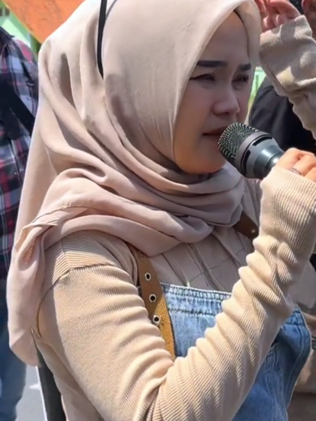 karma ning dunya voc. nunu unyil ft. brahma muda