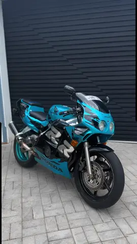දැකුම්කළු ගල💎💀 #cbr250rr  #venu  #japanbikes  #honda  #panadura 