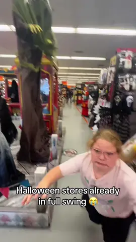 Funny Spirit Halloween #spirithalloween #halloween #scareprank #scard #sceream  