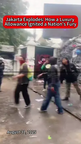 Barricades and some public facilities in front of the Parliament building were damaged during the clashes. #Protest #Vandalism #Jakarta #NewsUpdate