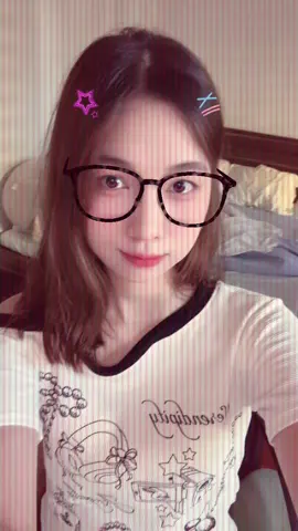 Cầm nhẫn cưới trên tay 💍🫰 #xuhuong 
