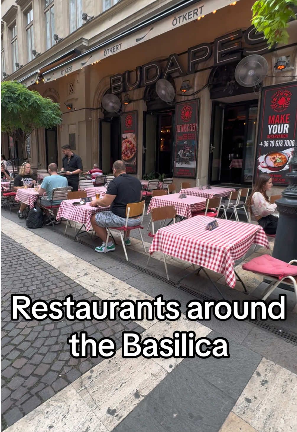 These are my fav restaurants around the Basilica: 🦐 Felisa Tapas Bar – perfect for drinks and tapas after a day walking around 🍇 Divino – great spot to enjoy wine and good conversation 🍝 Akademia Italia – delicious Italian dinner 🥩 Nonloso – for meat lovers and a really good schnitzel 🥙 Hummus Bar – quick, tasty and affordable meal option #creatorsearchinsights #budapestfood #budapest 