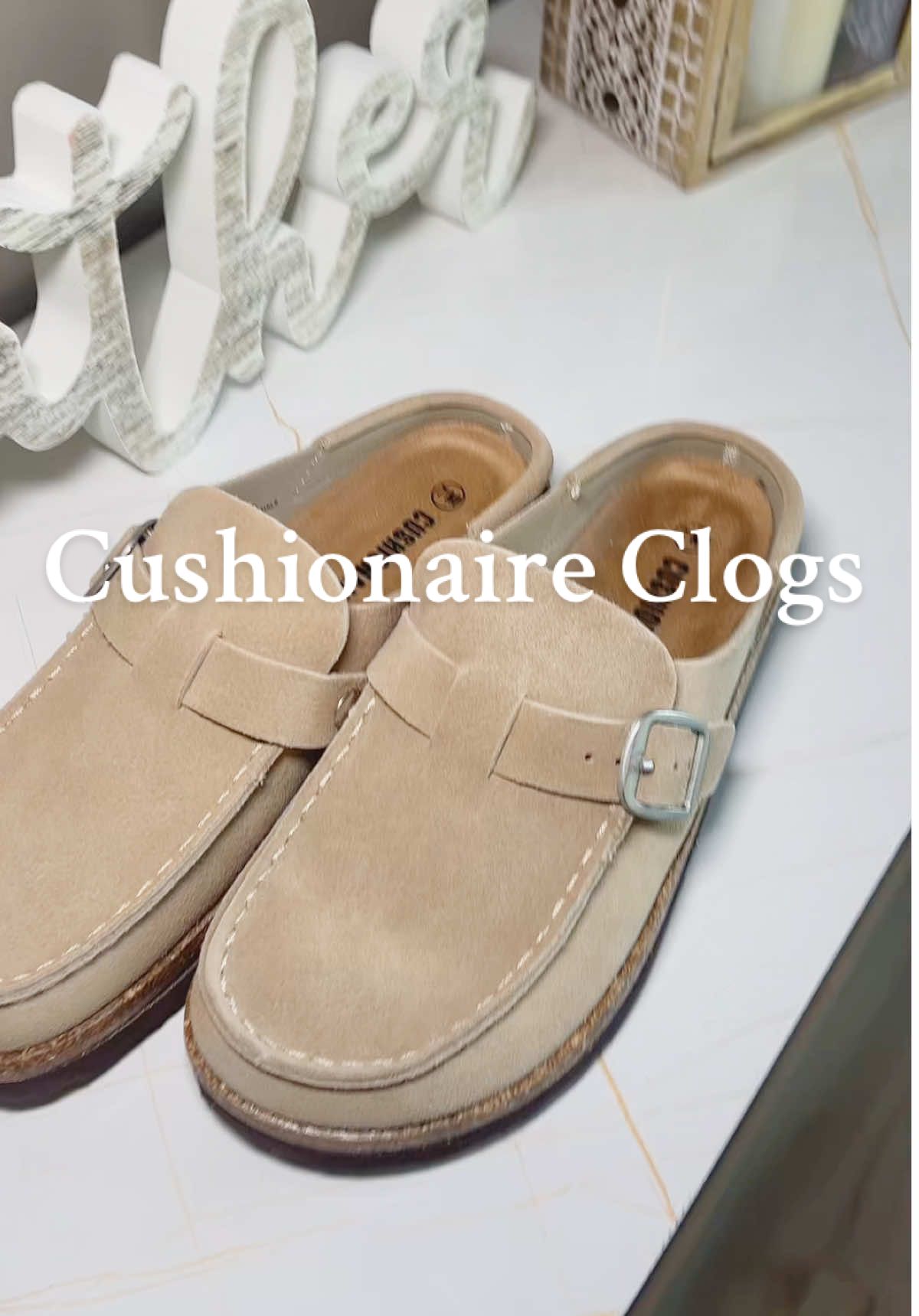 I got my hands on these adorable clogs before they sold out 🧦@Cushionaire #clogshoes #cushionaireclog 