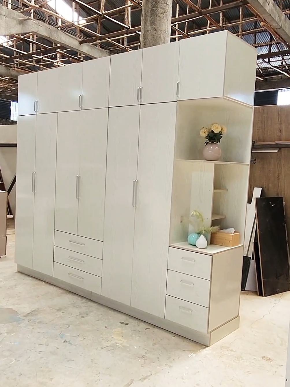 Modern Closet ☎️ 0905-84-85-86 #rosewood #furniture #closet #interiordesign 
