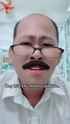 Ông thầy chủ nhiệm của mấy bạn sao?
