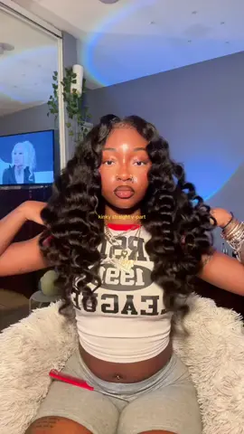 v-part kinky curly wig from: @UNice Hair @UNICE HAIR OFFICIAL  #fyp #unicehair #wiginstall #wigtok #wigstyling #naturalhair 