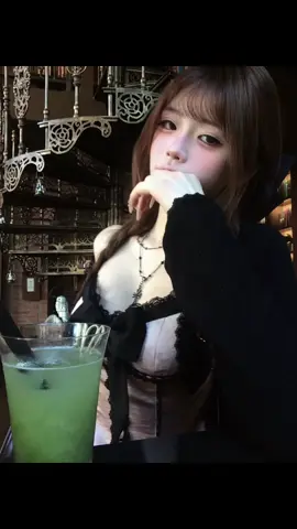Thu đến rồi #thoitrangnu #outfit 