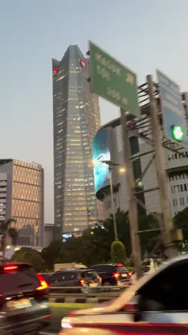 udah kangen bangett sama kota ini🥺 #jakarta 