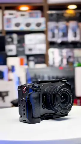 ✅ Sony FX30 Digital Cinema Camera • 26.1MP APS-C BSI CMOS Sensor • UHD 4K up to 120p • Compact Form Designed for Cage-Free Use • 10-Bit 4:2:2 XAVC S-I,16-Bit Raw Output • S-Cinetone/S-Log3/HLG, 14+ Stops DR • Phase Detection AF/Face Tracking/Eye AF • Standard ISO 100-32000 | Dual Base ISO • Dual CFexpress Type A/SDXC Card Slots • User LUTs & Timecode Sync Support