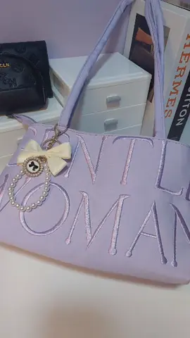 Ballerina bag! #gentlewoman #gentlewomanbag #ballerina #shoulderbag 