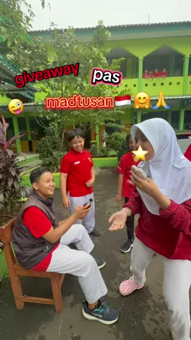giveaway cocacola alakadarnyah🤗 jgn dijudge inih pemula!☺😜🙏 #williesalimkw  #duwabelas  #bismillahislam